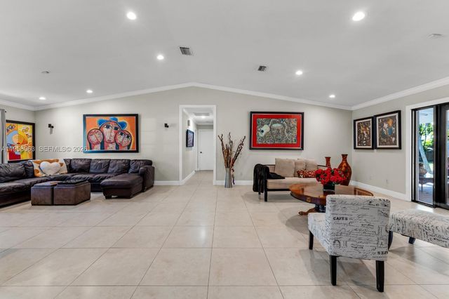 16564 SW 153 ct, Miami, FL 33187