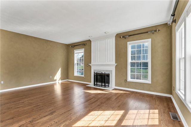 105 Castle Rocks Road, Warwick, RI 02886