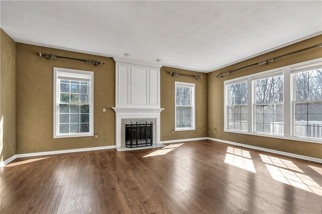 105 Castle Rocks Road, Warwick, RI 02886