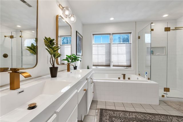 105 Castle Rocks Road, Warwick, RI 02886