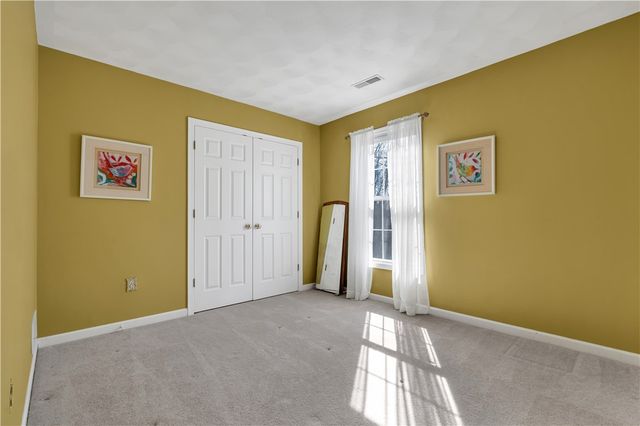 105 Castle Rocks Road, Warwick, RI 02886