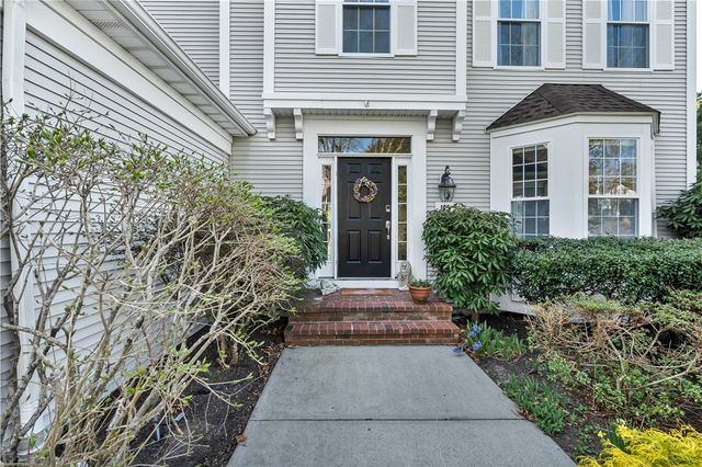 105 Castle Rocks Road, Warwick, RI 02886