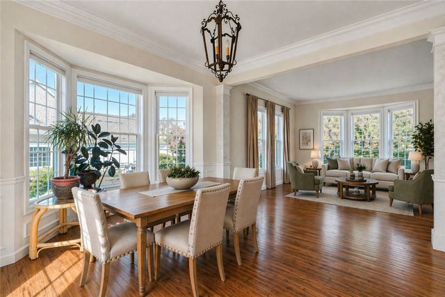 105 Castle Rocks Road, Warwick, RI 02886