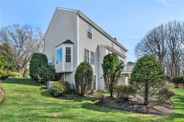 105 Castle Rocks Road, Warwick, RI 02886