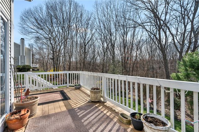 105 Castle Rocks Road, Warwick, RI 02886