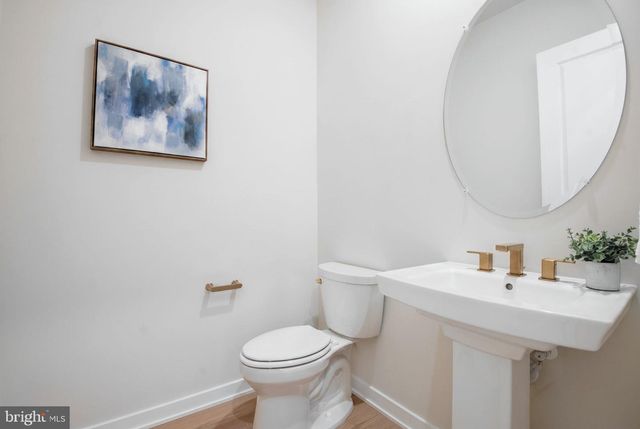 215 RIVER TRAIL CIR, King Of Prussia, PA 19406