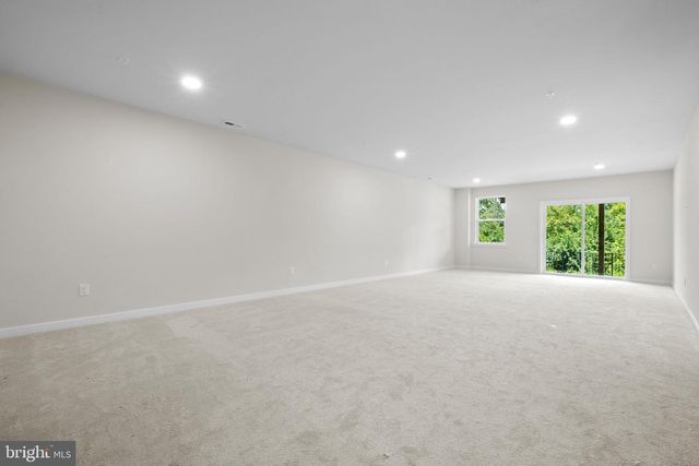 215 RIVER TRAIL CIR, King Of Prussia, PA 19406