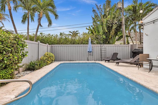 746 NE 16th Terrace, Fort Lauderdale, FL 33304