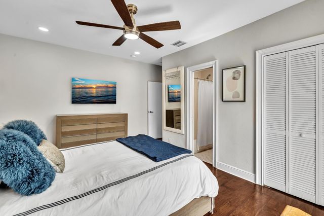 746 NE 16th Terrace, Fort Lauderdale, FL 33304