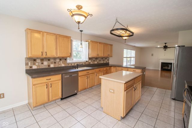 10066 Perlita Place, Fishers, IN 46038