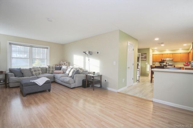 3 Geering Way, Fishkill, NY 12524