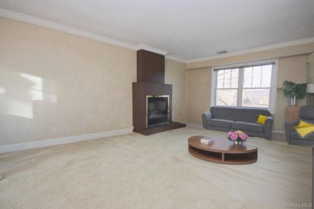 3 Geering Way, Fishkill, NY 12524