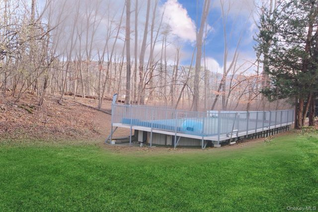 3 Geering Way, Fishkill, NY 12524