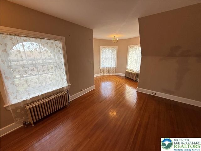 700 Mixsell Street, Easton, PA 18042