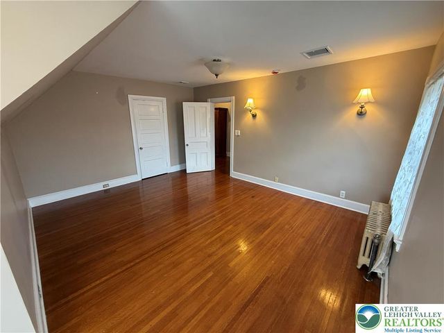 700 Mixsell Street, Easton, PA 18042