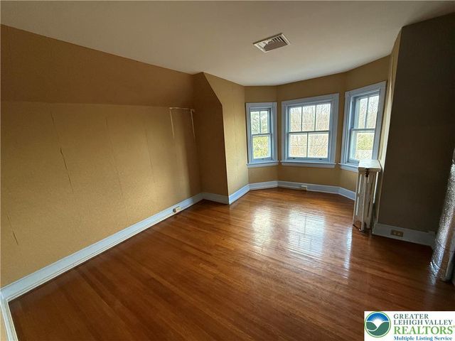 700 Mixsell Street, Easton, PA 18042