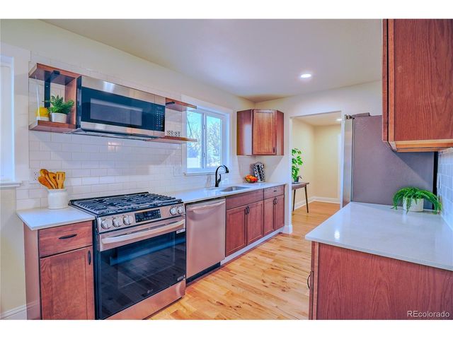 944 S Pecos Way, Denver, CO 80223