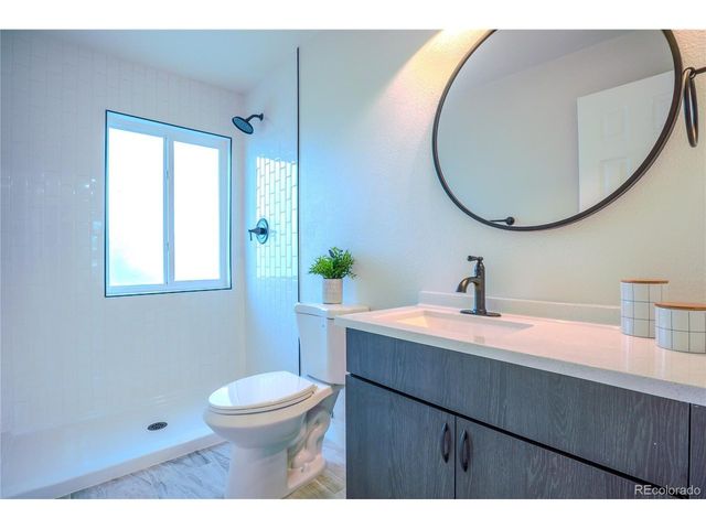 944 S Pecos Way, Denver, CO 80223