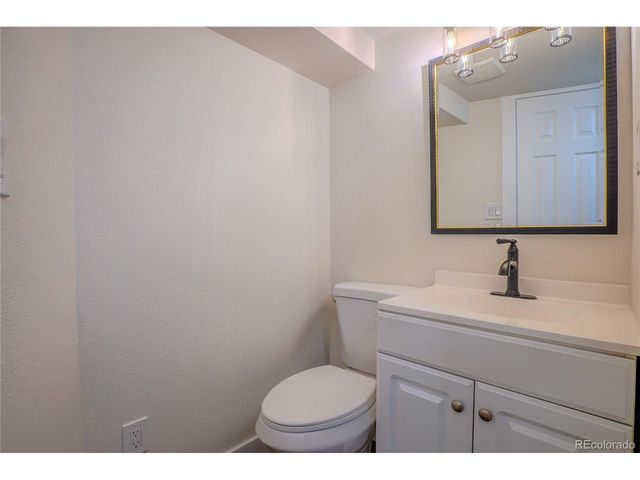 944 S Pecos Way, Denver, CO 80223