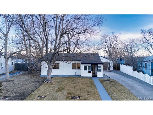 944 S Pecos Way, Denver, CO 80223