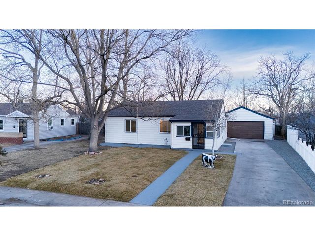 944 S Pecos Way, Denver, CO 80223