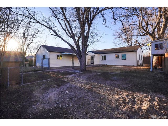 944 S Pecos Way, Denver, CO 80223