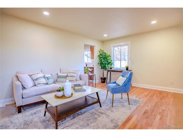 944 S Pecos Way, Denver, CO 80223