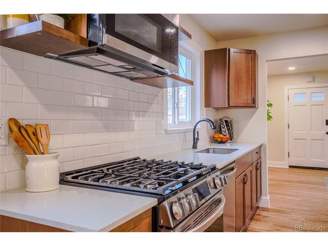 944 S Pecos Way, Denver, CO 80223