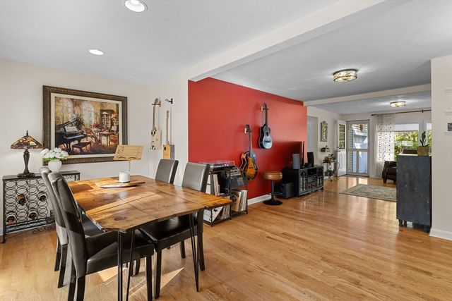 31 Mixter Rd, Holden, MA 01520