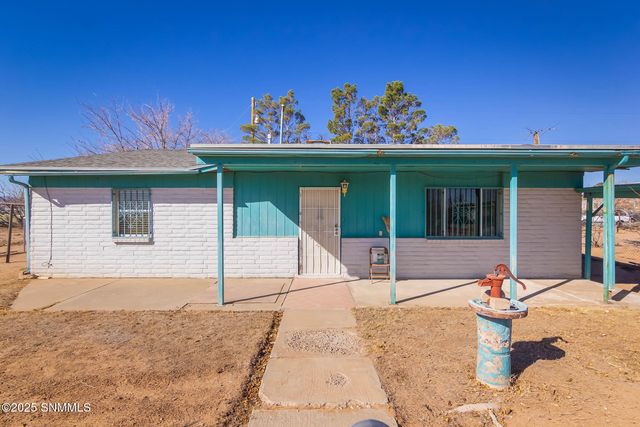733 El Paseo Drive 1 & 2, Chaparral, NM 88081