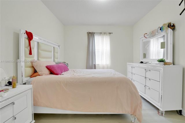 101 NE 37th Pl 0, Homestead, FL 33033