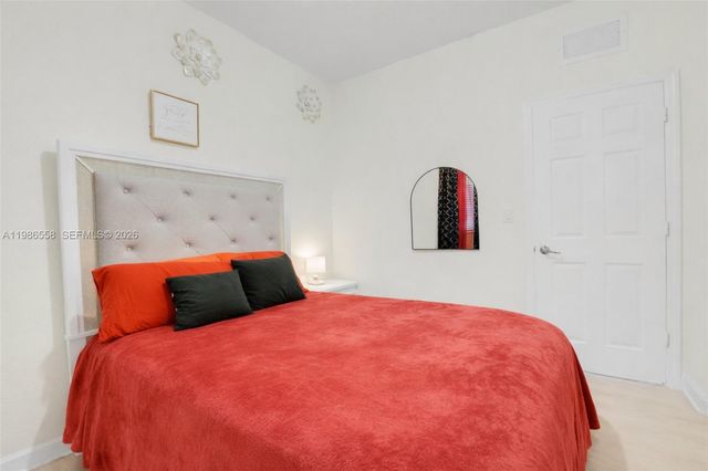 101 NE 37th Pl 0, Homestead, FL 33033