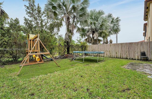 101 NE 37th Pl 0, Homestead, FL 33033
