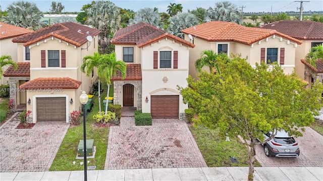 101 NE 37th Pl 0, Homestead, FL 33033