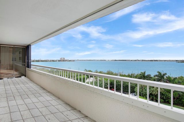 5280 N Ocean Drive 4d, Singer Island, FL 33404