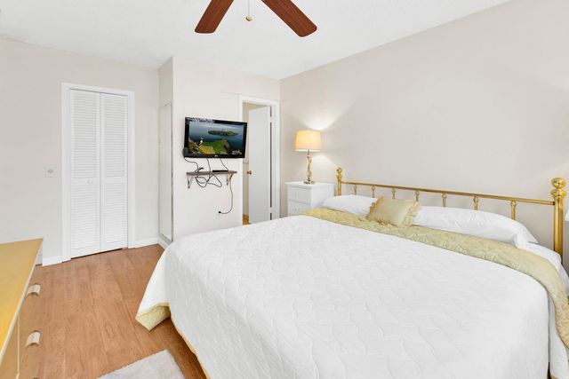 5300 Washington Street D206, Hollywood, FL 33021