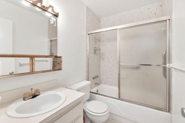 5300 Washington Street D206, Hollywood, FL 33021
