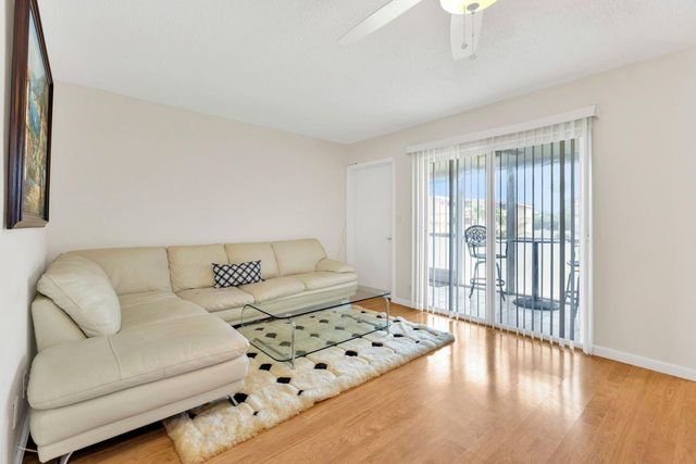 5300 Washington Street D206, Hollywood, FL 33021