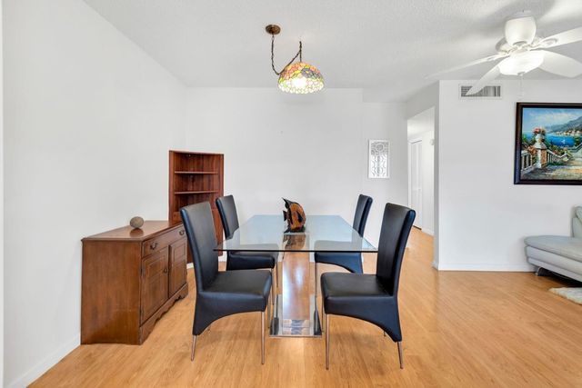 5300 Washington Street D206, Hollywood, FL 33021