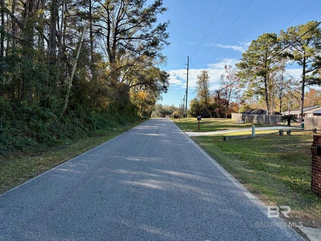 4 Brady Road, Bay Minette, AL 36507