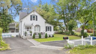 38 Pershing Avenue, Bridgeport, CT 06606
