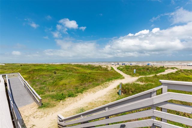 1401 E Beach Drive 809, Galveston, TX 77550