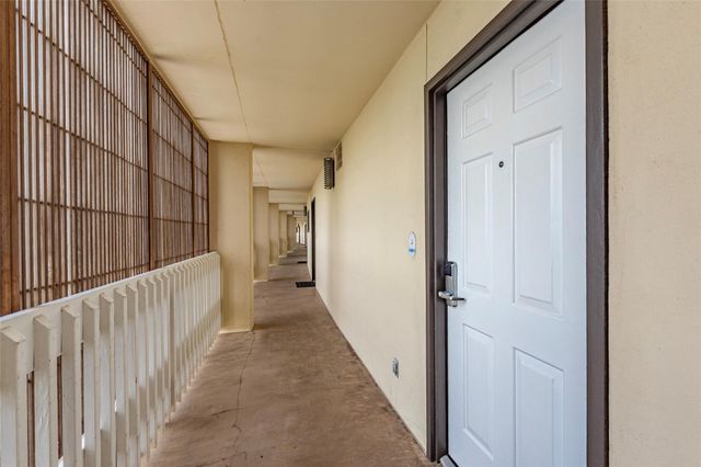 1401 E Beach Drive 809, Galveston, TX 77550