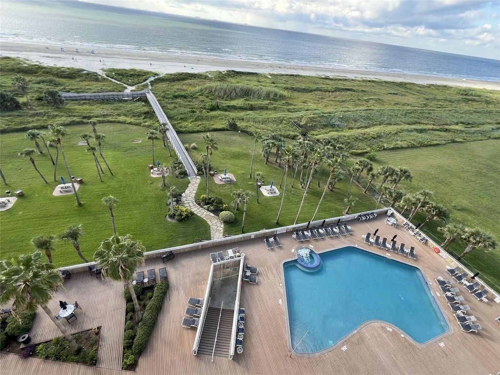 1401 E Beach Drive 809, Galveston, TX 77550