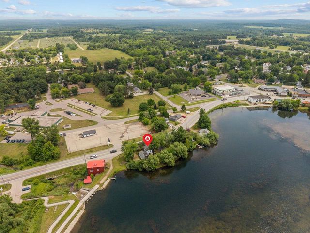 220 MAIN STREET, Wild Rose, WI 54984