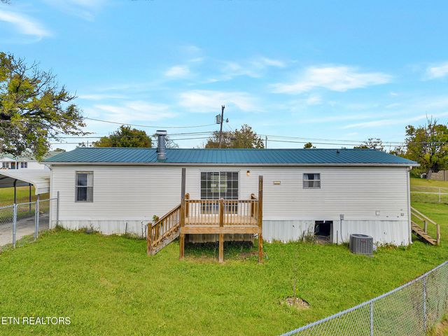 115 Queener St, Jacksboro, TN 37757
