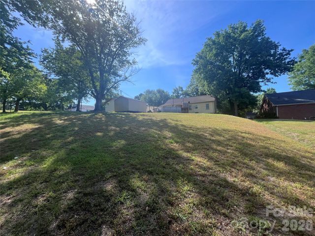 402 Easy Street, Concord, NC 28027