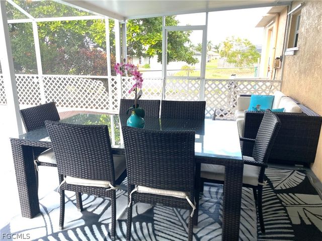 2522 SW 9th PL, Cape Coral, FL 33914