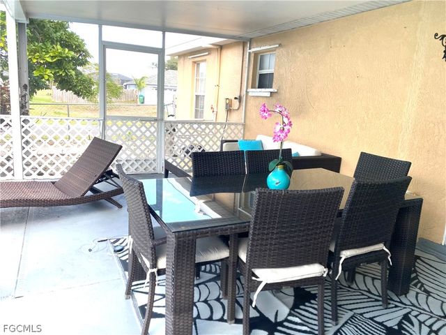 2522 SW 9th PL, Cape Coral, FL 33914