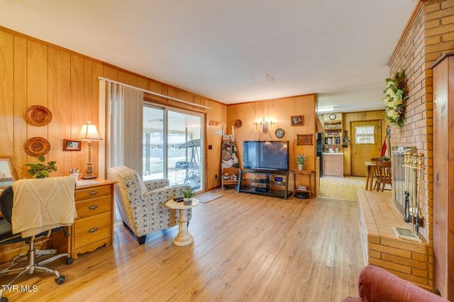 1602 Fairway Drive, Johnson City, TN 37601